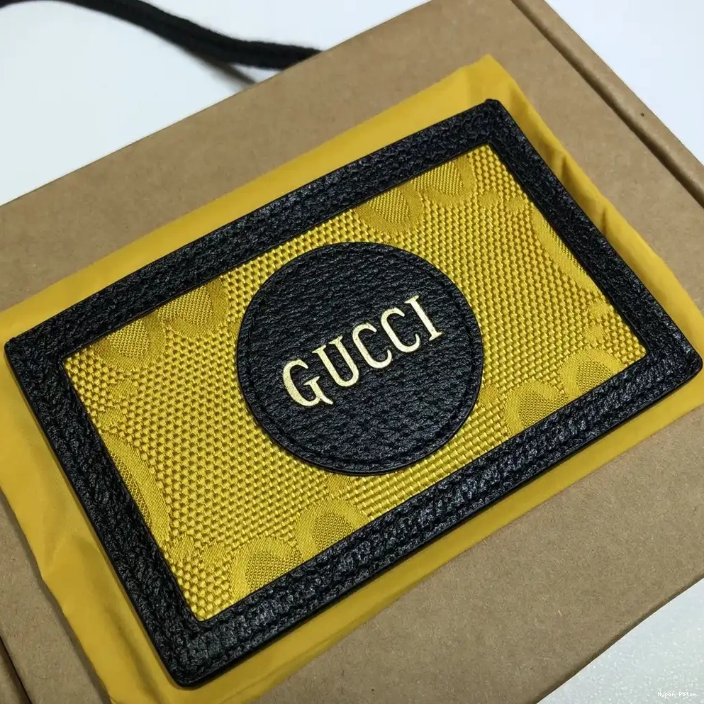 Hyperpeter The case Off Grid GUCCI card 0602